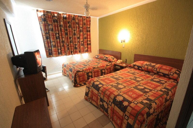 Hotel Terranova León Kültér fotó