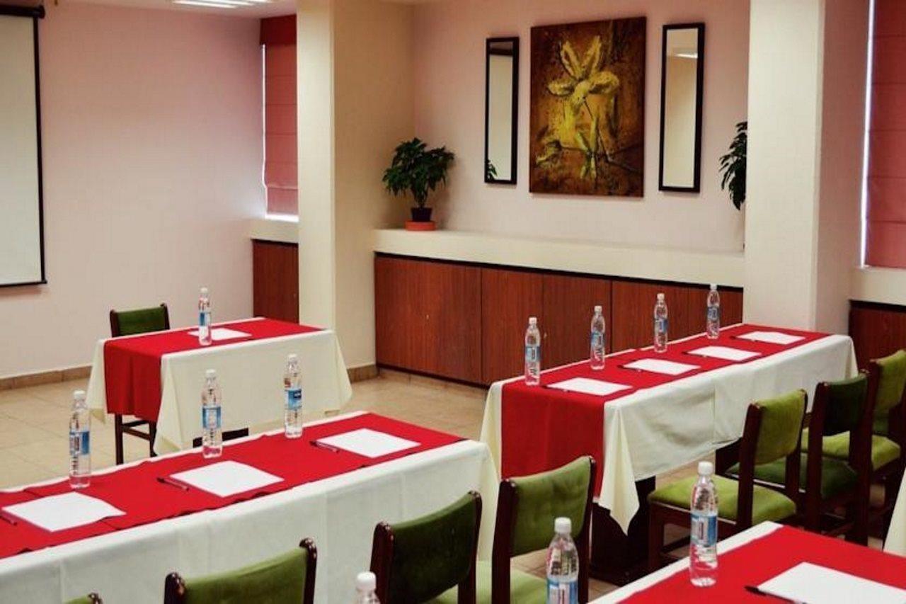 Hotel Terranova León Kültér fotó