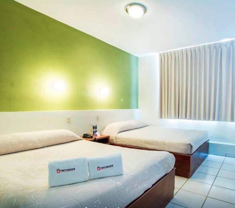 Hotel Terranova León Kültér fotó
